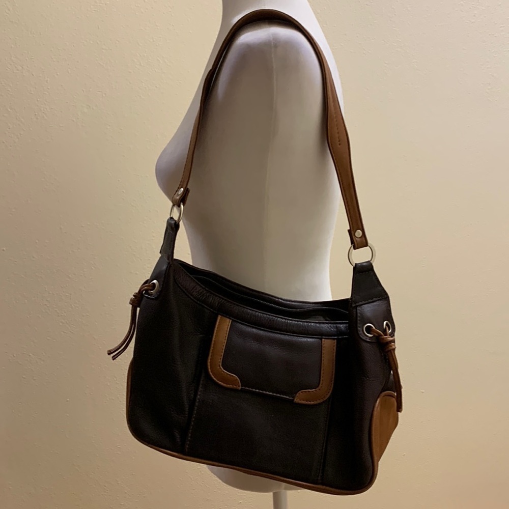 Graffeo Vintage Black Leather Shoulder Bag with Light Brown Leather Accents